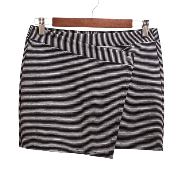 American Eagle Outfitters Dresses & Skirts - American Eagle Mini Skirt XS Striped Pencil Preppy Academia Coquette Y2K Casual